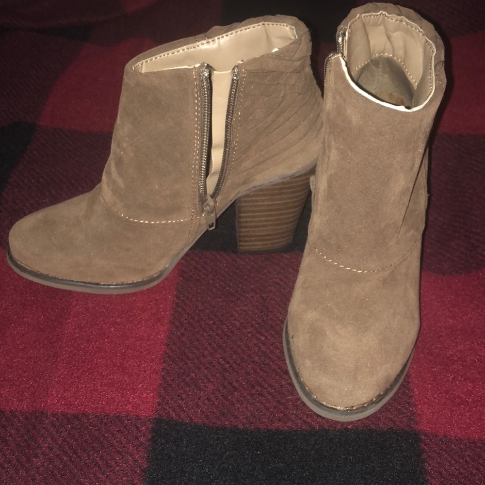 Olive Green Women’s Booties